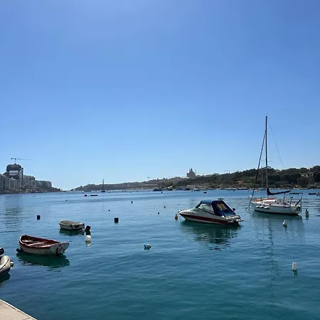 Modern Near Sea شقة *