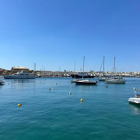 Modern Near Sea شقة *