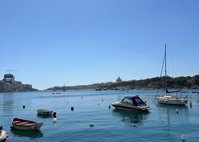 Modern Near Sea Διαμέρισμα *