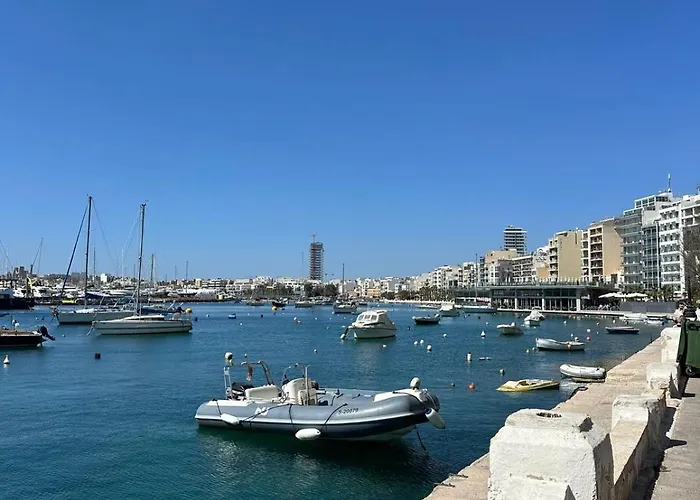 Διαμέρισμα Modern Near Sea *