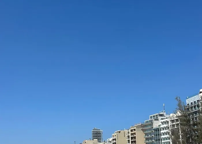 Διαμέρισμα Modern Near Sea *